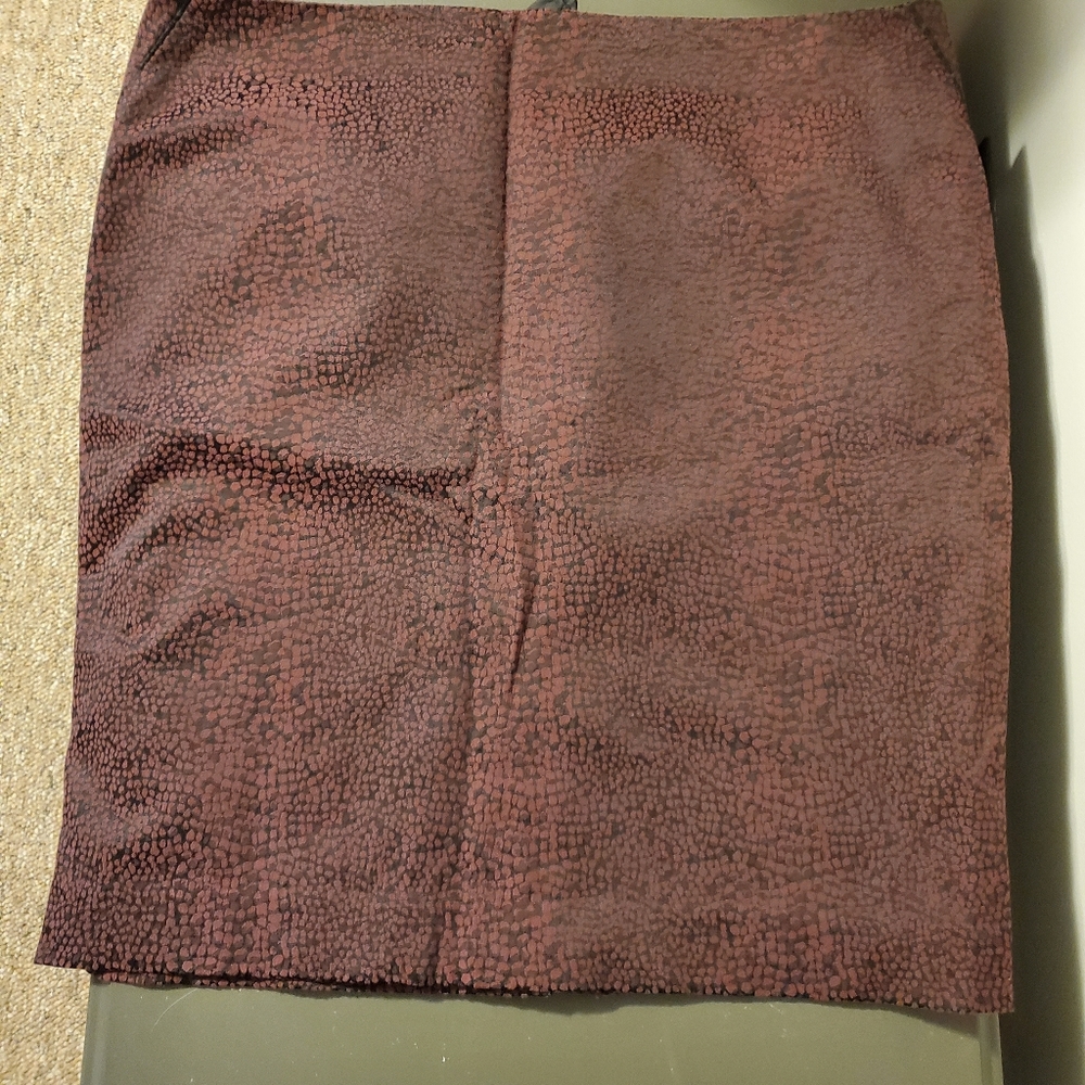 Ladies skirt